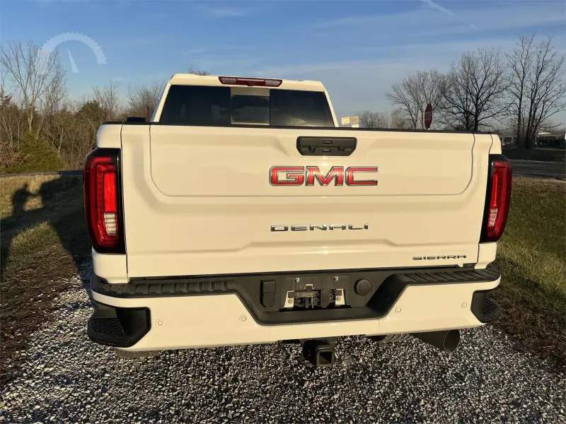 2021 GMC Sierra 2500HD Denali Crew Cab photo 39