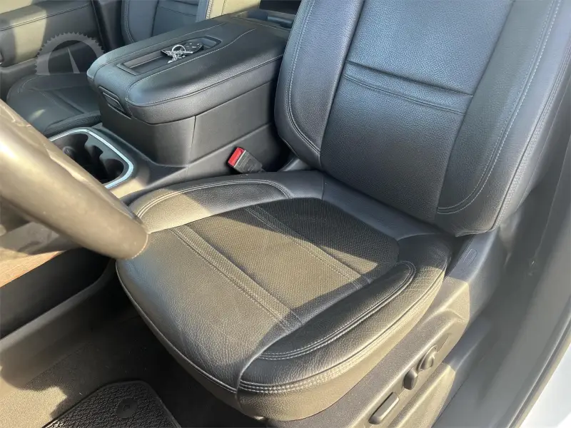 2021 GMC Sierra 2500HD Denali Crew Cab photo 28