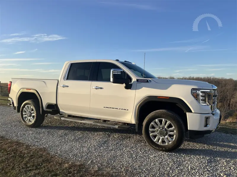 2021 GMC Sierra 2500HD Denali Crew Cab photo 37