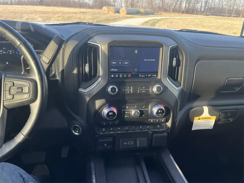 2021 GMC Sierra 2500HD Denali Crew Cab photo 30