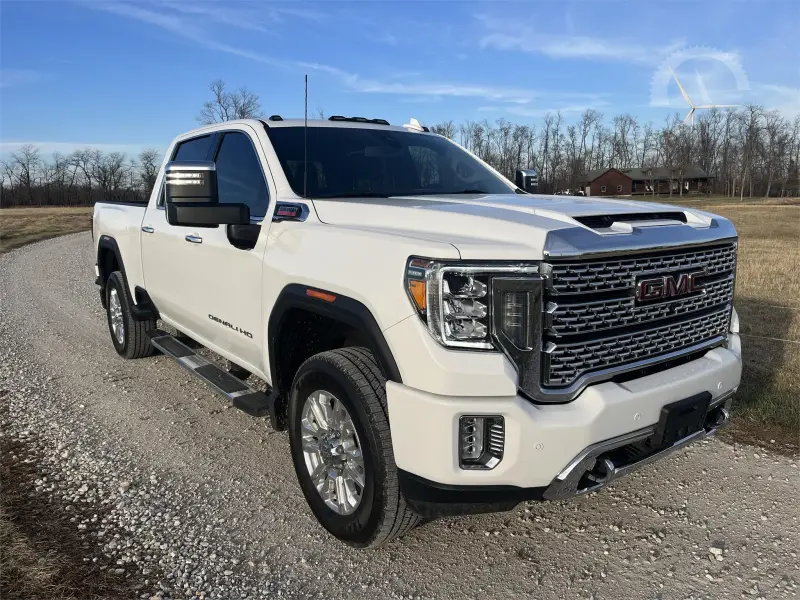 2021 GMC Sierra 2500HD Denali Crew Cab photo 5